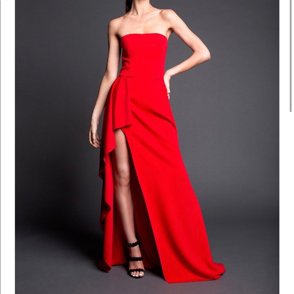 Nicole Bakti red Dress